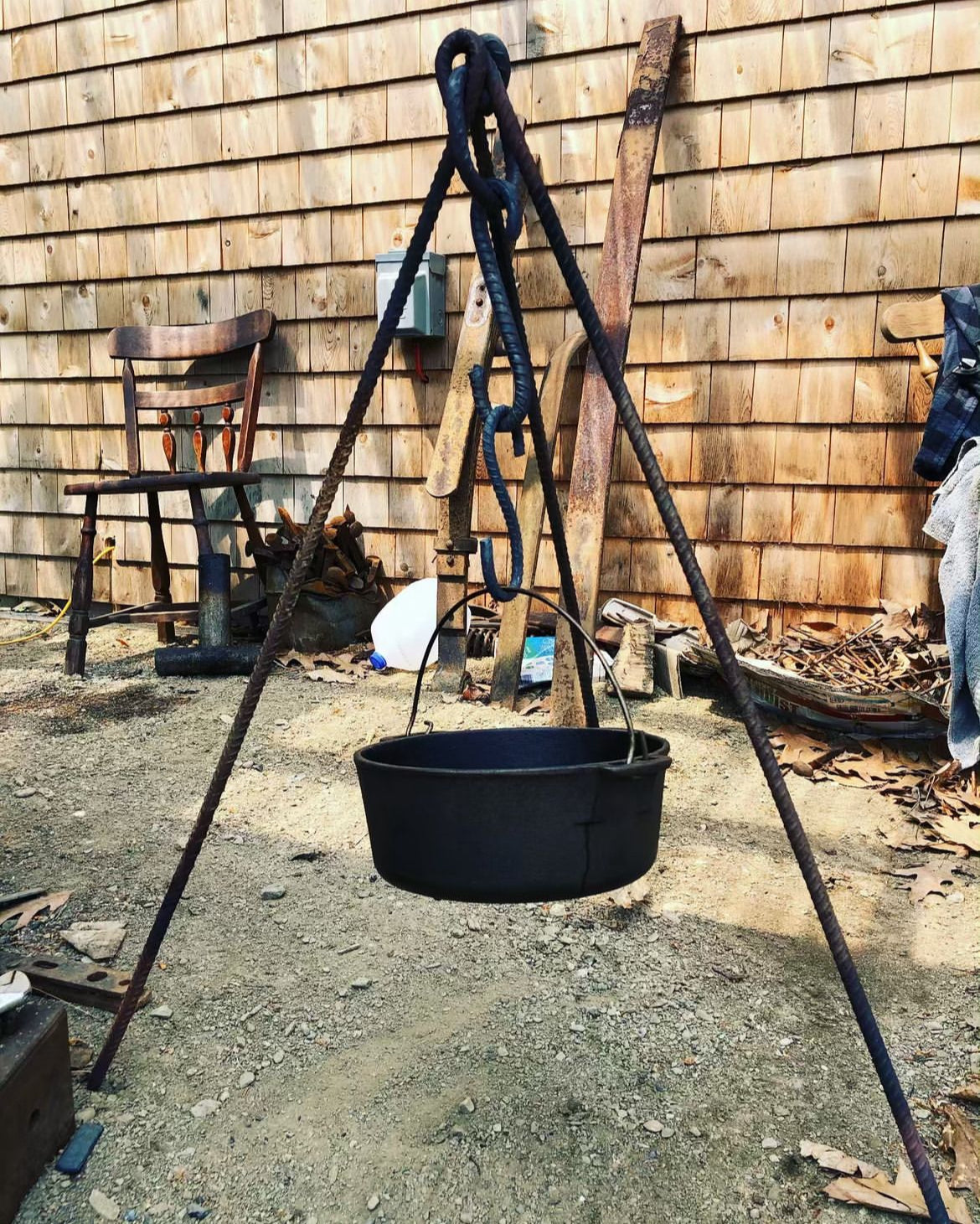 Rebar Cooking tripod